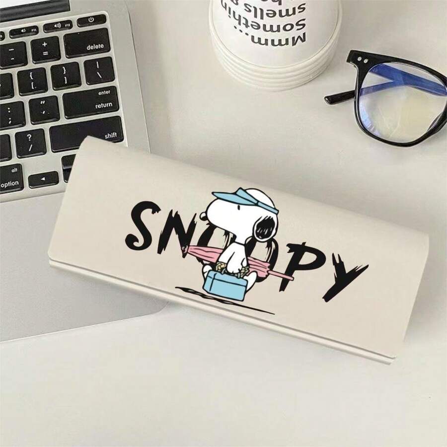 1pc Snoopy Eyeglass Case, Portable High-Quality Cute Magnetic Closure Eyewear Case For Students, PU Leather Material, Anti-Pressure, Random Style, Christmas Gift, Christmas Stocking Stuffer, Christmas Present, Christmas Decoration - Multicolor - View 1