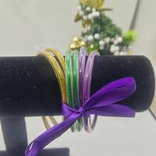 6 قطع/مجموعة أساور كرنفالية متعددة الطبقات، أساور مطلية بالبريق البلاستيكي باللون الذهبي والبنفسجي والأخضر، مناسبة للنساء لارتداء في عطلات الشاطئ - سلسلة الكرنفال - مشاهدة 12