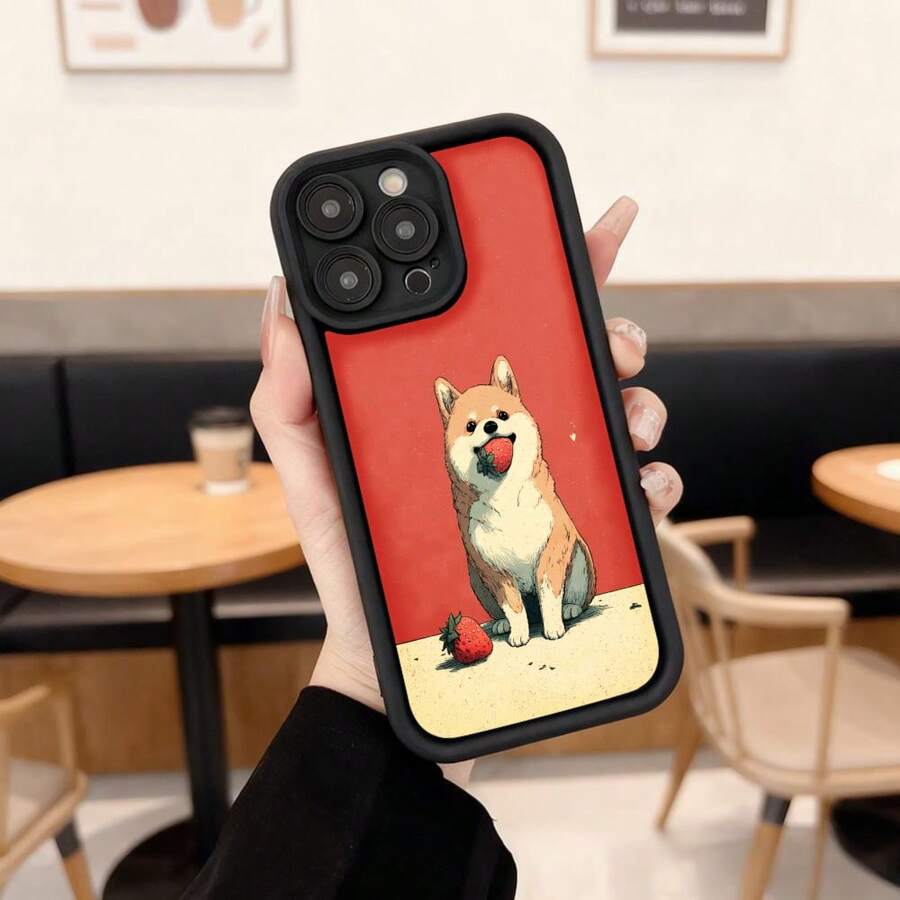 Cubierta de telefono con borde negro y fondo rojo con estampado de perro shiba inu comiendo fresa para uso diario en cafeterias Aplicable a los teléfonos de la serie Apple y Galaxy - Café integral - Ver 1