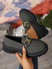 Mocassins décontractés à semelle épaisse avec chaîne métallique pour femmes grandes tailles - Gris - Voir 4