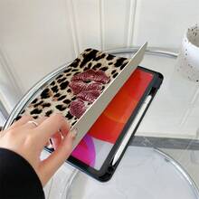 Bộ ốp bảo vệ máy tính bảng họa tiết da báo và môi cá tính - Lý tưởng cho những người yêu thích thời trang và phong cách táo bạo, ốp bảo vệ dạng folio có ngăn đựng bút tương thích với iPad Pro (M5)/iPad Air (M3)/iPad 11"(A16) 10.9/10.2/ Air thế hệ thứ 5/Pro 11/10/9.7/Air 2/iPad (thế hệ thứ 7)/iPad (thế hệ thứ 8)/iPad Air 4/5/iPad Pro 11/iPad thế hệ thứ 10 10.9 inch 2022 Smart Case - Nhiều màu - Xem 3