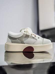 1 Pair Men's Casual Low-Top Canvas Sneakers, Comfortable Soft Thick Sole, Simple Campus Style - White - View 1