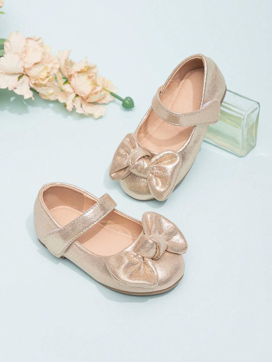 女童可爱蝴蝶结装饰圆头平底鞋，公主风，春秋季 - 金色 - 查看 1