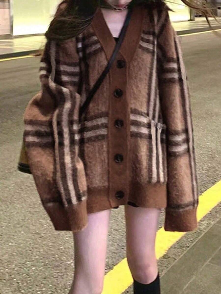 宽松休闲款中长款针织开衫女款 V 领复古柔软触感秋冬高端造型 - 卡其色 - 查看 1