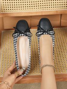 女士新款时尚舒适装饰纽扣撞色平底鞋，仙女风百搭四季皆宜，芭蕾平底鞋 - 黑與白 - 查看 2