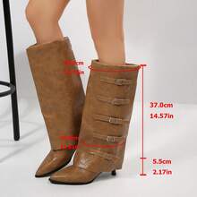 Botas altas hasta la rodilla con tacón de aguja, puntera puntiaguda y hebilla decorativa, de moda para mujer en otoño/invierno, y versátiles - Camel - Ver 8