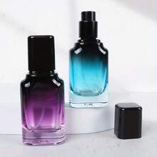 1个20毫升渐变玻璃可填充香水喷雾瓶，防漏细雾喷雾，渐变香氛分配器，适用于DIY精油，方便旅行携带的可填充香水容器，黑色（兼容香水） - 彩色 - 查看 3