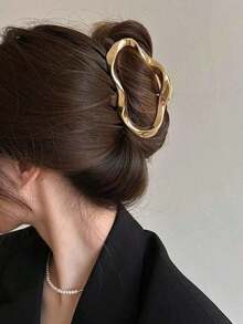 1 Piece Large Size Metal Hair Barrette For Women Updos Summer Hair Barrette Hair Clip Hairpin Hair Clamp Hair Holder Fashion Hair Accessories Beauty Claw Clips Casual Hair Claw Fall Winter For Vacation Outfits Woman - 彩色 - 查看 7