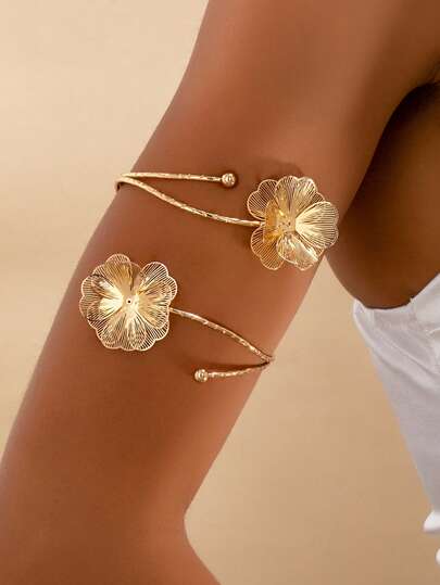 1pc Vintage Sexy Vacation Style Metallic Gold Hollow Floral Pendant Bracelet, Suitable For Women's Daily And Party Outfits