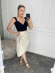 Linen Wrap Midi Skirt With Waist Tie In An Envelope Style And A Back Zipper, Both Formal And Elegant. - Lanh - Xem 4