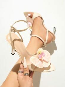 女士高跟鞋，时尚百搭，适合春夏派对、聚会、户外活动、时装秀、优雅宴会等场合。电镀银色，尖头设计，闪亮夺目，3D兰花腰部设计，穆勒鞋款式，高品质镜面纯色材质，性感交叉踝带，舒适优雅，奢华美丽的杏色高跟鞋，适合通勤、圣诞节、情人节、秋季穿搭。 - 杏色 - 查看 11