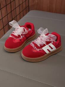 女童运动鞋，圣诞红蕾丝边，柔软防滑鞋底，时尚百搭，适合学校及户外休闲穿着的德国训练鞋 - 紅色 - 查看 4