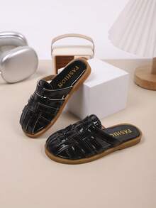 Children Fashion Outdoor Sandals Summer Square Toe Flat Shoes Strap Sandals New Style Girls Shoes Stylish Beach Slippers - Black - View 4