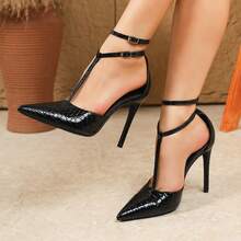 Tacchi alti a spillo con punta affusolata, cinturini incrociati e motivo a scaglie di pesce, scarpe casual e versatili