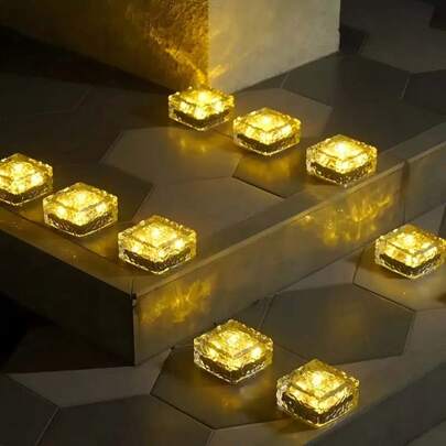 Bộ 1/2/4/6/8 đèn trang trí giả gạch băng năng lượng mặt trời ngoài trời, đèn cầu thang/đèn sàn năng lượng mặt trời, đèn trang trí trong nhà ánh sáng ấm áp, đèn ngủ Giáng sinh LED chống thấm nước bằng acrylic, đèn Giáng sinh năng lượng mặt trời ngoài trời, đèn chiếu sáng an toàn ngoài trời di động, đèn trang trí ngày lễ, thích hợp cho các bữa tiệc, sân hiên, ban công, lối đi, nhà để xe, vườn, trang trại, câu cá, đường đi bộ, cơ sở chăn nuôi, Giáng sinh, Halloween, quà tặng tựu trường.