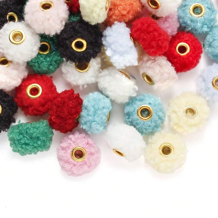 4Amazonia 20 件/套冬季圣诞风格超柔软仿毛珠大孔马卡龙色圆形焦点珠适用于笔饰品制作 DIY 时尚配饰非常适合打造独特的手链笔饰 - 彩色 - 查看 16