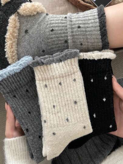 2 双女士波点图案中筒袜，百搭休闲，适合工作和日常穿着，随机发货