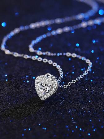 925 Sterling Silver Luxury Classic Fully Paved Diamond Heart Design Pendant Necklace, Exquisite Quality Gift For Family, Friends, Couples