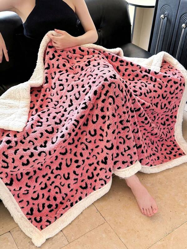 1pc Leopard Print Plush Blanket, Warm & Thick, Minimalist & Cute, Soft & Comfortable, Jacquard Weave Multipurpose Blanket For Home Decor, Suitable For Bed, Sofa, Office, Room, Dorm, Machine Washable