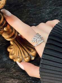 1 Peça Anel de Folha de Zircônia Cúbica Elegante e de Alta Qualidade, Ajustável para Mulheres, Adequado para Casamento e Eventos Formais