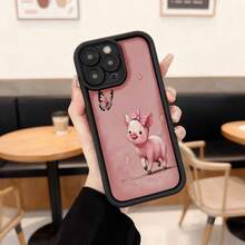 Cubierta de teléfono con diseño de cerdito rosa con lazo y mariposas para iPhone 14 Pro Max funda protectora suave estilo kawaii para uso diario en cafeterías y salones Aplicable a los teléfonos de la serie Apple y Galaxy - Negro - Ver 1