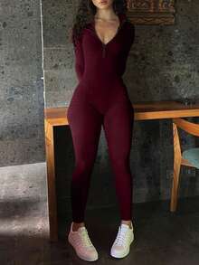 Bộ jumpsuit nữ Mystra kiểu dáng thường ngày, phối màu tương phản, có khóa kéo, màu sắc thanh lịch, thích hợp cho mùa xuân. - Màu Đỏ Sâu - Xem 6