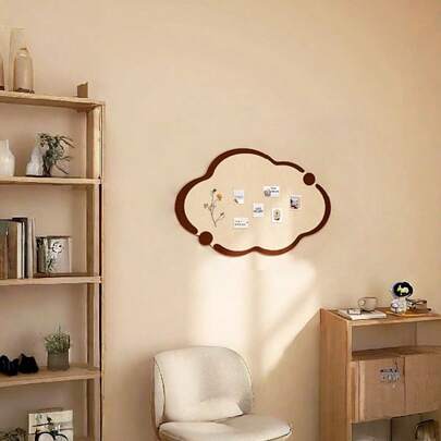 1个云朵形毛毡留言板，免打孔壁挂式留言板，适用于学生作业展示，自粘式北欧简约风格办公提醒板，可重复使用的墙面装饰毛毡板，适用于家庭、办公室、教室，适合学习/办公室/教室使用。