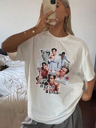 Collage dinámico de  con imágenes icónicas y citas como Fine Line y Treat People With Kindness para fans apasionados que admiran su música y personalidad Camiseta de mujer 100% algodón