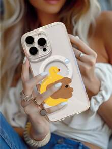 Funda Magnética Transparente para Teléfono con Patrón de Tema de Patito Amarillo y Oso Compatible con  16,  16 Pro,  16 Más,  16 Profesional Max,  15,  15 Más,  15 Pro,  15 Profesional Max,  14,  14 Más,  14 Pro,  14 Profesional Max,  13,  13 Pro,  13 Profesional Max,  12,  12 Pro,  12 Profesional Max, adecuado para las temporadas de primavera, verano, otoño e invierno. Más adecuado para hombres Mujer Halloween Navidad Día de San Valentín Regalo para familiares y amigos, funda de teléfono única con apariencia de alto valor, carga más conveniente. - transparente - Ver 2