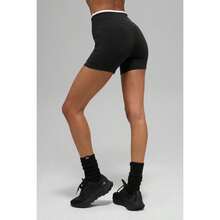 Alo Yoga 5" Airbrush Double Up Short - Navy/White |  | Pilates Set - Đen/Trắng - Xem 4
