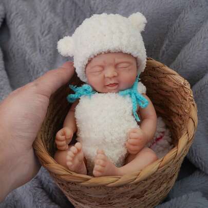 7英寸逼真重生娃娃，身穿白色服装 - 全身柔软硅胶新生女婴娃娃，逼真重生娃娃，儿童生日、圣诞节、万圣节的绝佳礼物
