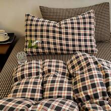 4pcs Maillard Duvet Cover Set, Skin-Friendly & Comfortable Microfiber Washed Fabric, Suitable For Men, Women, Home & Hotel Use (1 Duvet Cover + 1 Flat Sheet + 2 Pillowcases), Bedroom Decor, Holiday Gift, Without Filler, Pillowcase Pattern Randomly Cut - Coffee Brown - View 3