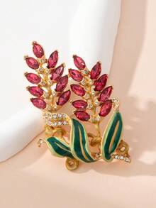 Goldfarbene Brosche mit roten Kristallen und Emaille-Blumen - Europäischer Vintage-Palast-Stil Botanischer Anstecker, luxuriöses Nischen-Blumen-Accessoire. Geeignet für Gartenfeste, vintage-inspirierte Hochzeiten (mit Brautkleid oder Abendkleid), Kunstausstellungen; kann mit Vintage-Kleidern, Wollmänteln für einen verfeinerten europäischen Stil kombiniert werden, auch ideal für Blumenliebhaber als sammlerwürdiges Accessoire, um den einzigartigen Geschmack bei Blumenveranstaltungen und naturthematischen Salons zu präsentieren.