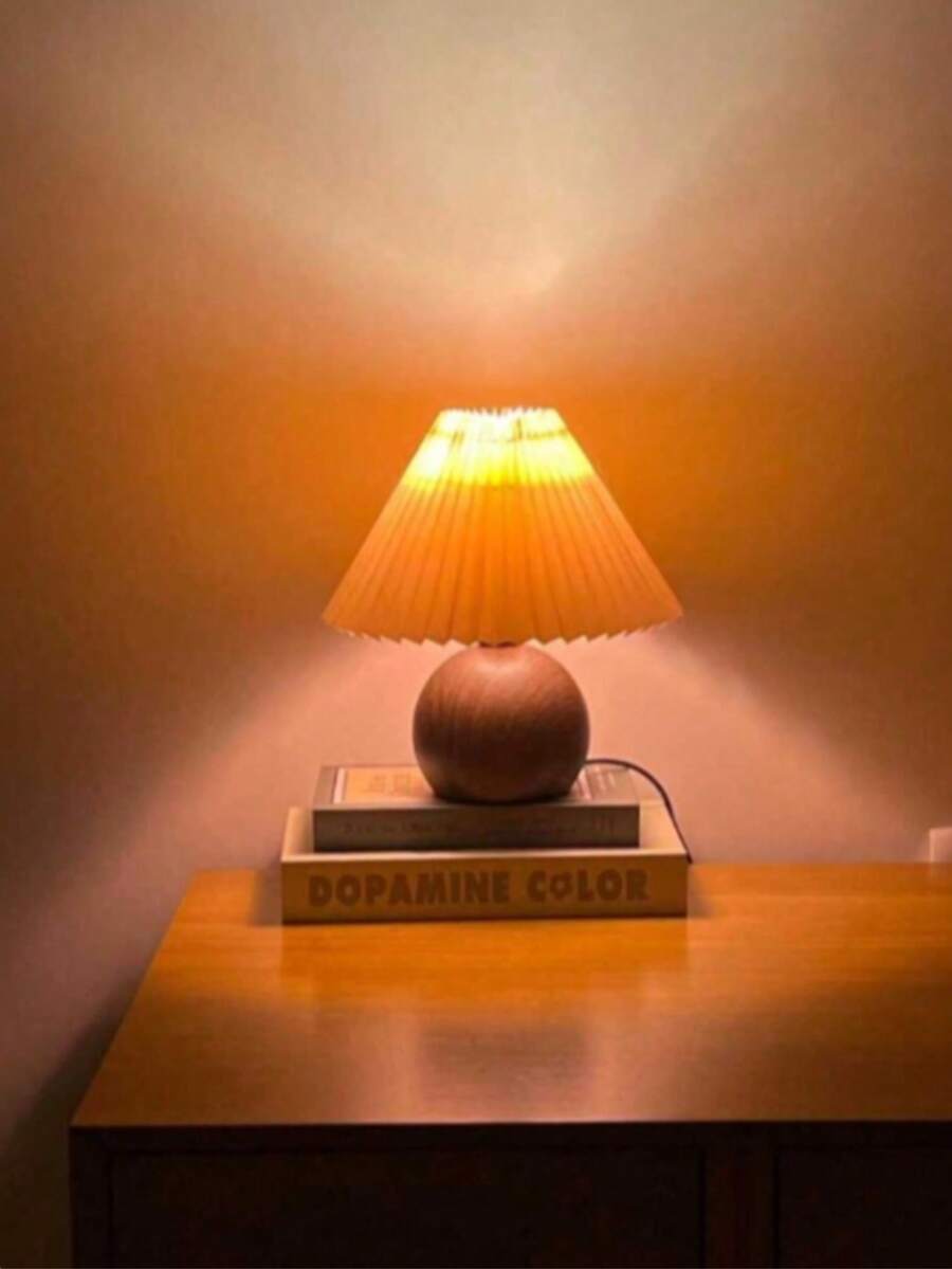 1 pieza Lámpara de escritorio LED plisada alimentada por USB, luz de mesita de noche moderna con pantalla de color café, decoración linda para dormitorio, sala de estar y oficina en el hogar
