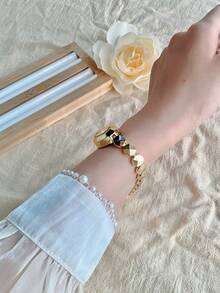 1pc Fashionable Creative Versatile Petite Personalized Women's Oval Quartz Watch, Oval Minimalist Dial, Mother Of Pearl Dial/Crystal Sister/Couple Watch, Suitable For Daily Wear And Holiday Gifts - Gold - View 4