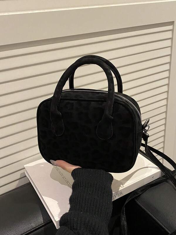 New Autumn/Winter Vintage-Inspired Suede Print Handbag Featuring A Zip Closure, Adjustable Long Shoulder Strap, And Compact Minimalist Design For Lightweight Convenience. Soft-Leather Crossbody Bag. Ideal For Women's Everyday Leisure, Commuting, Work, Holidays, And Student Use.