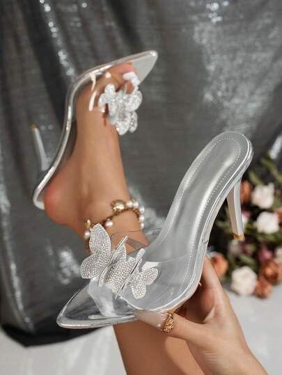 Damen Sandaletten mit Strass-3D-Schmetterling Dekor, transparentes Material spitzer Zehenbereich, High Heel, rückenfreies Design für einfaches An-/Ausziehen, silberne schmale High Heel Slip-On Sandalen, geeignet für Bankett, Valentinstag-Date, Party, Nachtclub, 10 cm hohe Absätze Hochzeitsschuhe