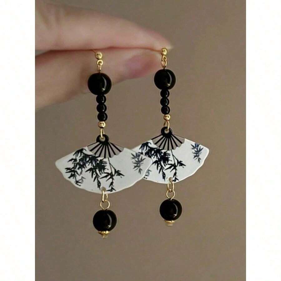 Fashionable Retro Chinese Style Long Silver Needle Ink Painting Fan Shaped Resin Earrings For Women - Đen và trắng - Xem 1