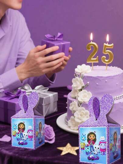 Conjunto com 6 unidades de caixas para doces com o tema da Casa de Bonecas da Gabby. Ideais para bolos, embalagens de presentes, doces, artigos de confeitaria para festas e lembrancinhas. Design com personagens fofos de desenho animado. Perfeitas para aniversários e Natal. Decorações natalinas.