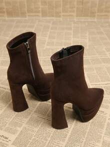 2026 Spring/Autumn New Elegant Black & Brown European Style Boots, Thick Heel Super High Heel Pointed Toe Women's Short Boots, Fashion - Brown - View 5