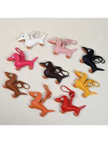 1个可爱腊肠犬吊坠饰品，仿皮腊肠犬包包挂饰/钥匙扣，韩版INS风汽车饰品，学院风卡通哥特风Y2K包包饰品挂绳带证件夹，汽车饰品包包挂饰 - 臘腸狗裝飾掛繩 - 查看 5