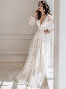 Romantic Boho Deep V 3D Floral Illusion Lace Long Sleeve Wedding Dress, Tulle Bridal Gown, Wedding Dresses For Bride, Elegant And Comfortable, Suitable For Wedding, Party, Vacation, Bride, Formal Occasions, Dinner Dress, Prom Dress, After-Party Dress, Homecoming Dress, Cocktail Party, Birthday Party, Ceremony - Blanco - Ver 1