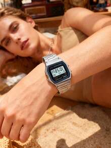 Casio 男女通用时尚电子手表 A168WA-1、A159W-N1 复古不锈钢表带方形表盘腕表，具备日历、闹钟和秒表功能，防水，适合日常佩戴 - A158WA-1 - 查看 6