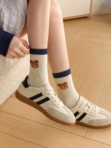 2/5双装女士黑白灰拼接袜，双层植绒泰迪熊条纹拼接设计，透气针织面料，休闲百搭可爱中筒袜，适合春夏情侣穿着，居家、通勤、约会、上学、节日送礼皆宜。 - 彩色 - 查看 4