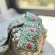 1/5 Yard bestickter Pailletten-Spitze - mehrfarbiges Blumenmuster, geeignet für DIY Hutbänder, Krawatten, Vorhangdekorationen und andere Nähprojekte, kann verwendet werden für Spitzennäherei, bestickter Spitzenbesatz, Pailletten-Spitzenbesatz, Nähen von Spitzenbesatz, Basteln, Heimdekoration, Modedesign, chinesischer Stil und Weihnachtsgeschenkverpackung. - Verschiedenfarbig - Übersicht 14