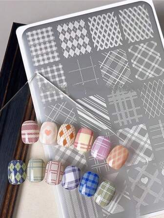 1PC Plaid Stripes Pattern Nail Art Template Plate Holiday Nail Stamping Plates For Xmas DIY Print Manicure Salon Design Gift Manicure Art Accessories Tools Press On Nails