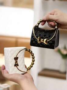 1pc Ceramic Handbag Shaped Mug With Bow Design, Fan-Shaped Handle, Creative Light Luxury Bag Shaped Ceramic Cup, Personalized Coffee Cup Plate Set, Home Water Cup, Girl's Gift, Home Decoration, New Year's Gift, Valentine's Day Gift - 彩色 - 查看 2