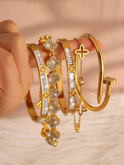 1条18K镀金不锈钢四叶草扣手链，镶嵌水钻，搭配同款四叶草合金手链，不锈钢四叶草手链钉，时尚叠戴日常配饰，音乐节礼物