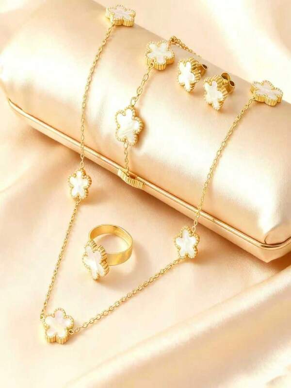 Charm Delicate Five-Leaf Clover Jewelry Set Including Necklace Bracelet Earrings & Ring, Lucky Fashion Gold Plated Women's Accessories For Daily Wear, Parties & Gifts,