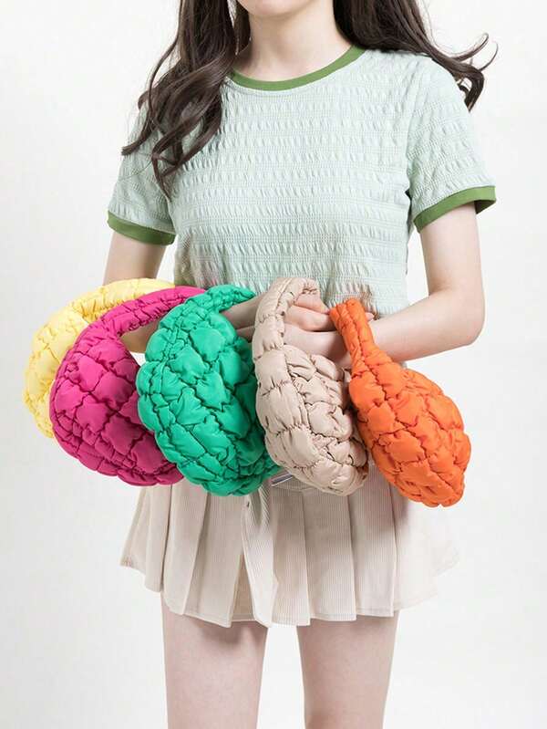 2025 Nuova moda, design di nicchia versatile, borsa a mano mini in stile coreano per autunno/inverno, motivo a rombi, stile dopamina, opzione multicolore, carino e chic, modello pastorale, a tracolla, a nuvola, plissettata